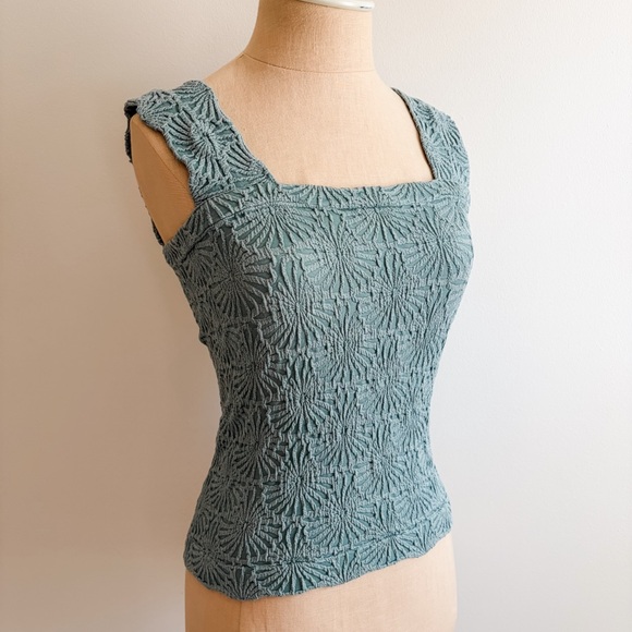Tops - Textured Green Cropped Tank Top